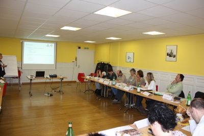 Jean-Marc suit le cours avec attention.
